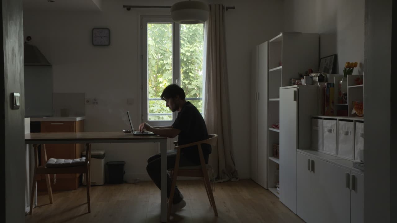 Entrebâillé