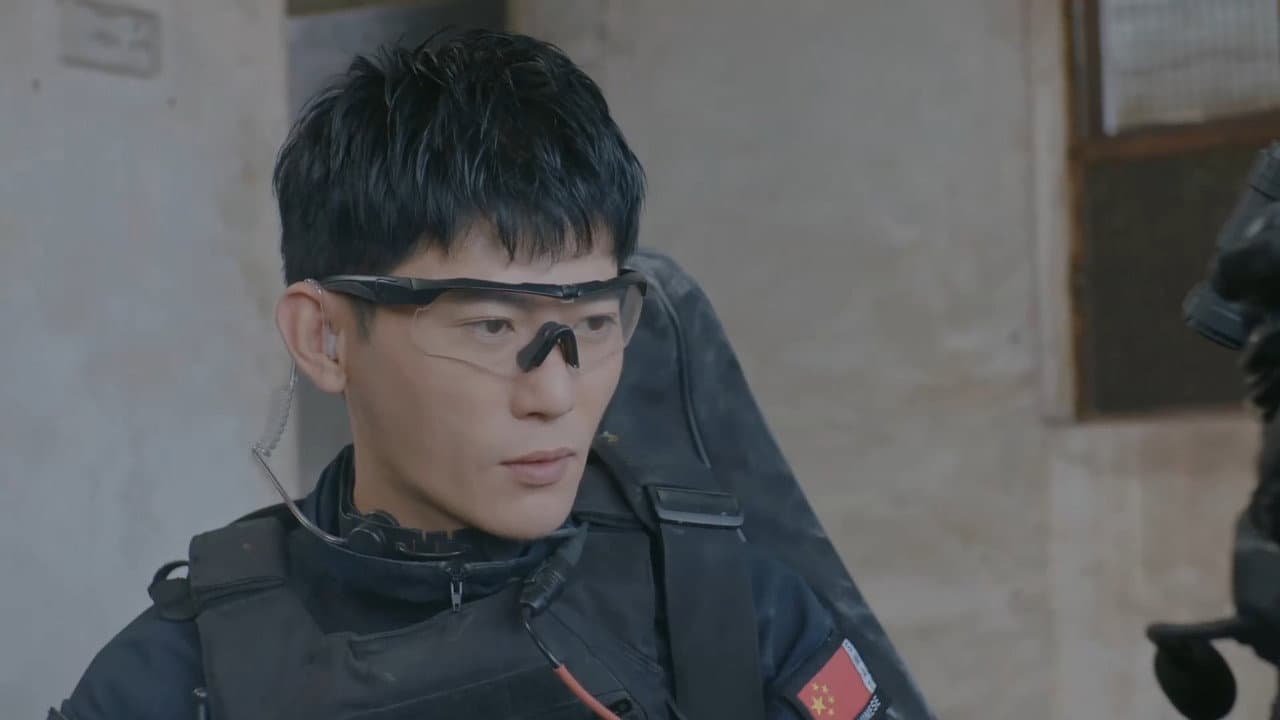 学警出击
