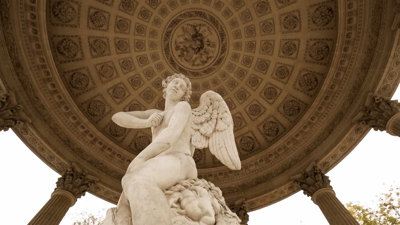 Marie-Antoinette, the deepest secrets of a queen