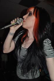 Roxy Saint