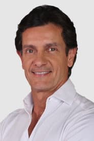 César Urnhani