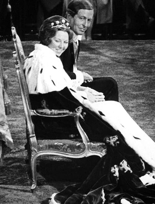 De zware jas van Beatrix